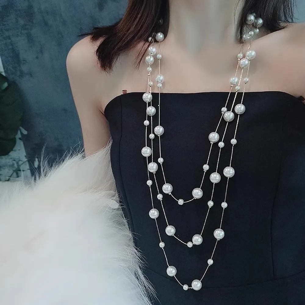 Chunky Layered Pearls Statement Necklace for Women, Vintage Multi Layering Freshwater Pearls Choker Triple Strands Necklace Exaggerated Jewelry Gifts