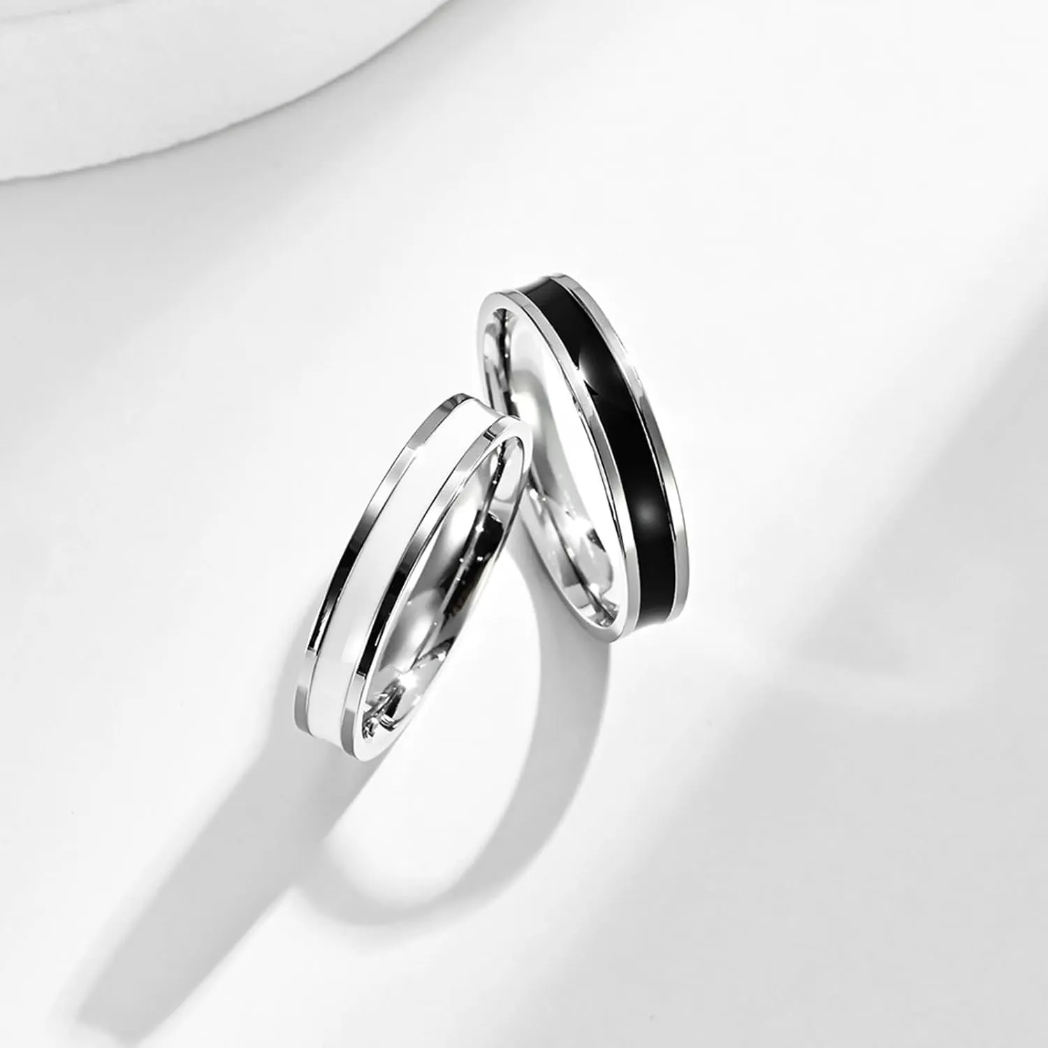 Daesar Promise Rings Couples Set, Wedding Rings for Women and Men Stainless Steel 4MM Polished Round with Black White Enamel Silver