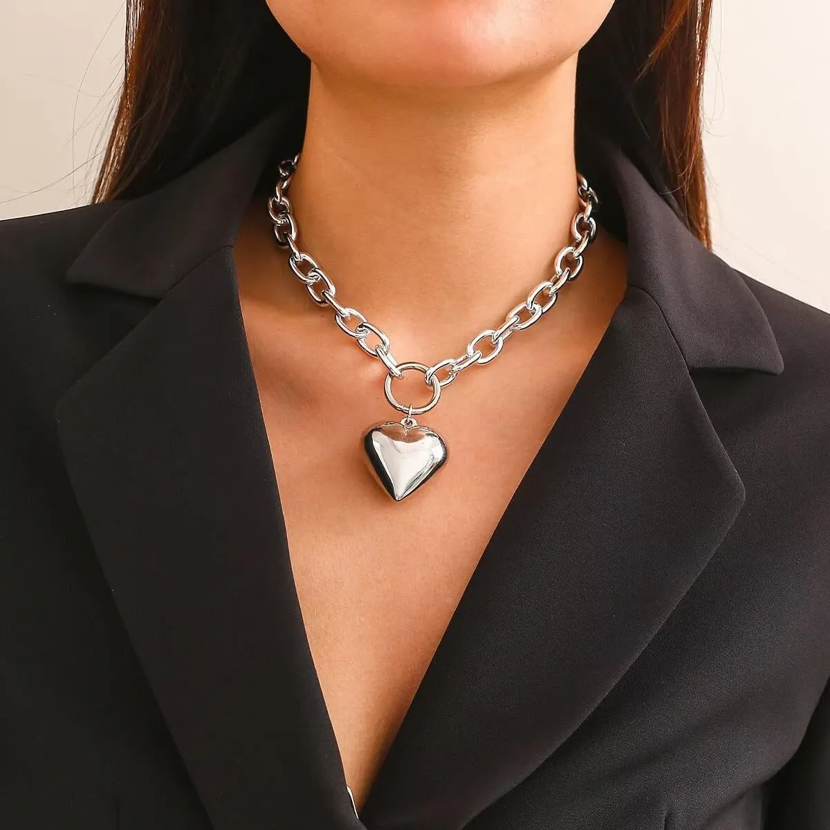 Gold Plated Y2K Big Heart Pendant Necklace for Women Chunky Love Heart Choker Necklace Trendy Jewelry Summer Necklaces