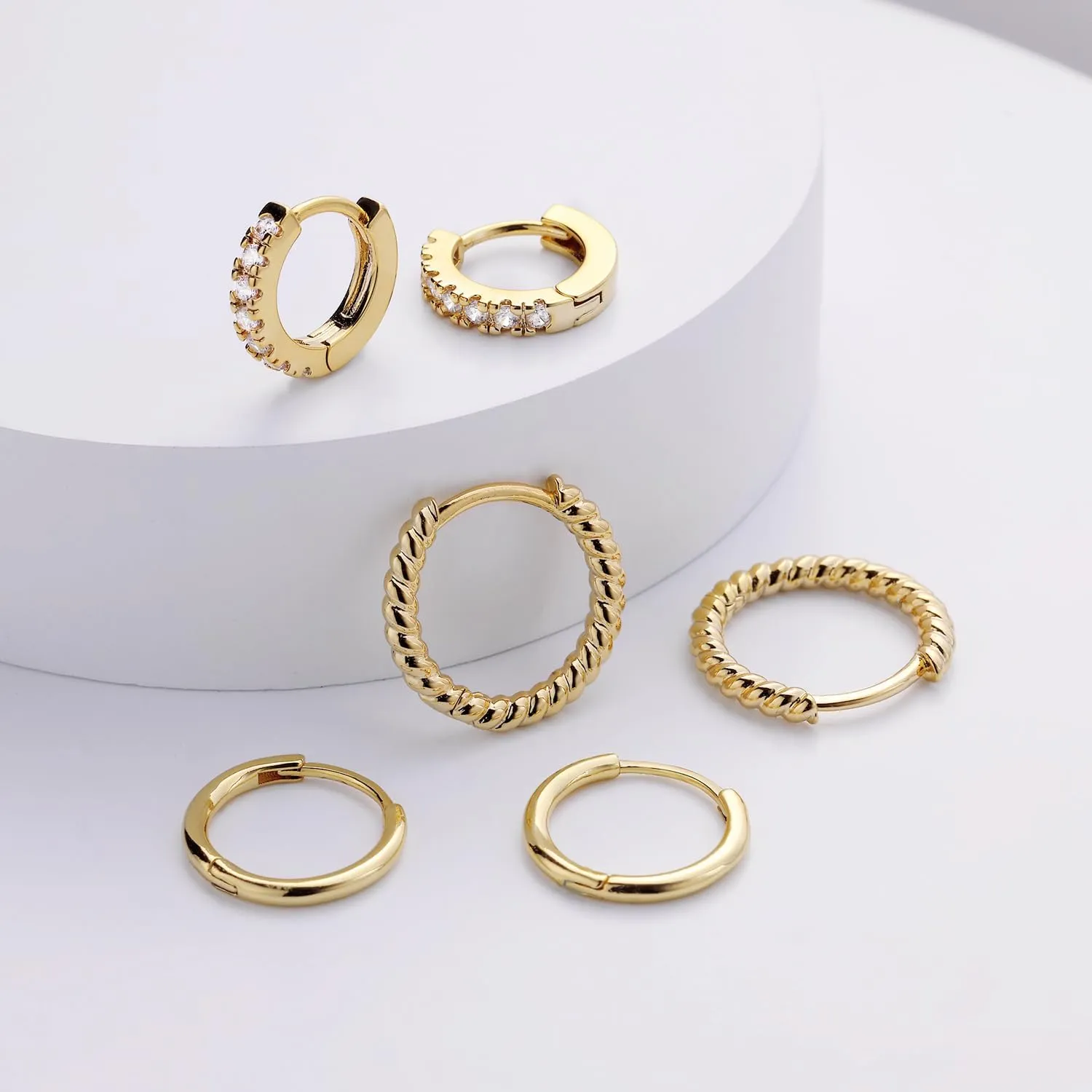 micuco 3 Pairs Small Hoop Earrings for Women, Tiny Helix Hoop Earring for Men, Cartilage Hoop Earring Set, Hypoallergenic Earrings