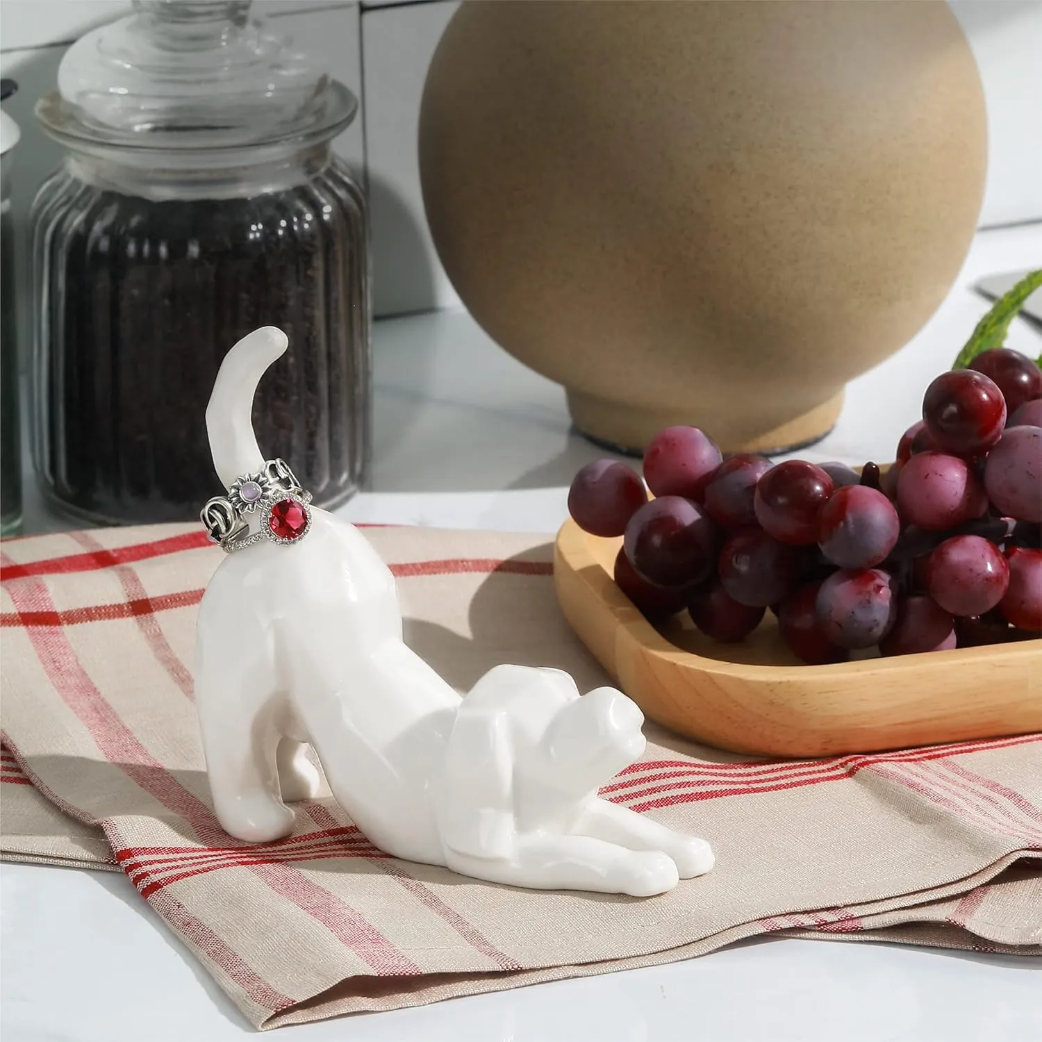 PUDDING CABIN Dog Mom Gift for Women, Dog Ring Holder Wedding Ring Stand, Dog Gift for Women/Men Birthday Christmas Valentines, Dog Figurine for Office Room Decor, Loss of Dog Sympathy Gift